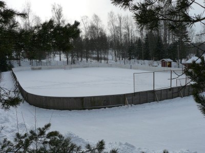 Den för oss nya rinken uppmonterad